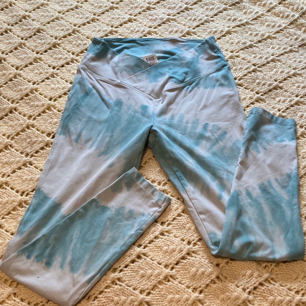 PINK Victoria's Secret Blue Tie-Dye Leggings
